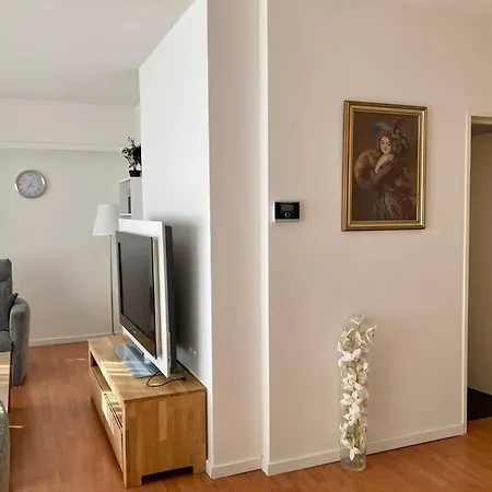Apartment Charming Sunny 100m2 Entire With 2 Bedrooms