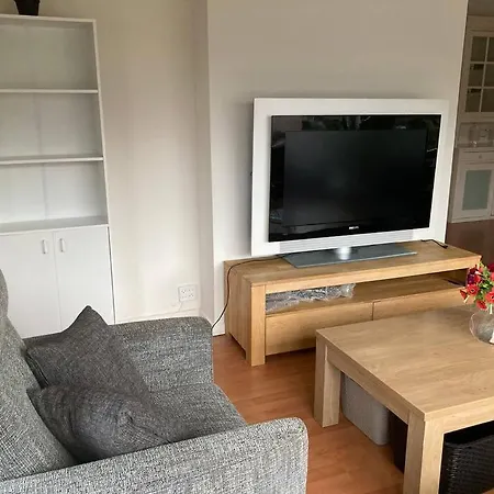 Charming Sunny 100m2 Entire With 2 Bedrooms